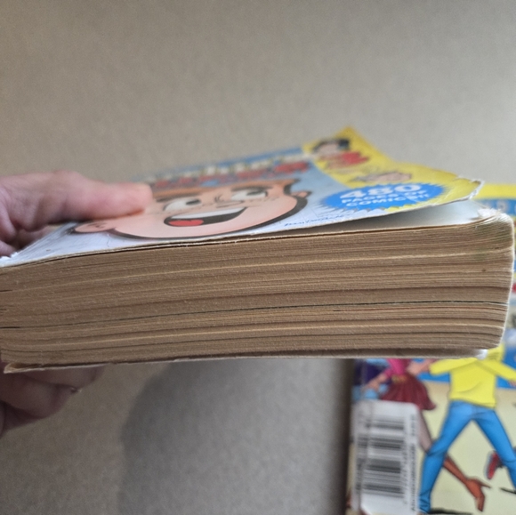2 Archie comic books. Good shape. - Picture 9 of 9
